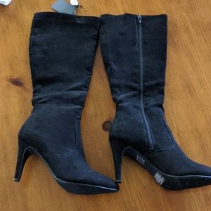 Forever 21 black zip up boots